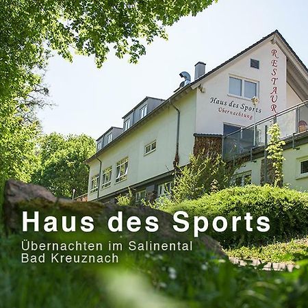 Отель Haus Des Sports Бад-Кройцнах Экстерьер фото